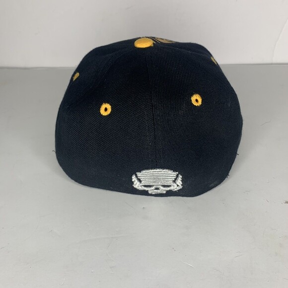 Leader In Headwear Yellow Black Skull Fitted Cap Holographic Sticker Size XXS - Picture 7 of 15